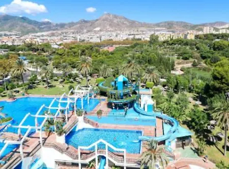In Benalbeach 5 Pools Apartment *